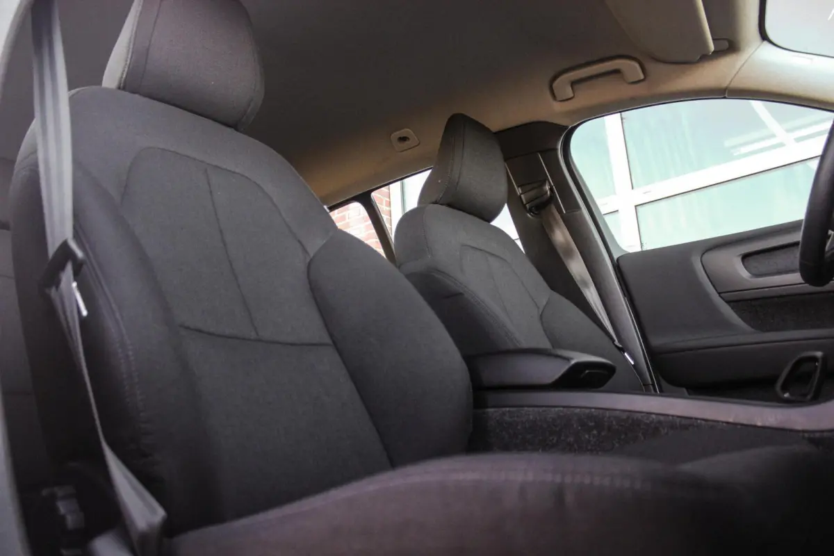 1.5 T2 Momentum Core | 1e eigenaar | NL auto | Navigatie | Cruise control | Bluetooth | LED | Parkeersensoren | Bluetooth | Botsherkenning | Rijstrooksensor