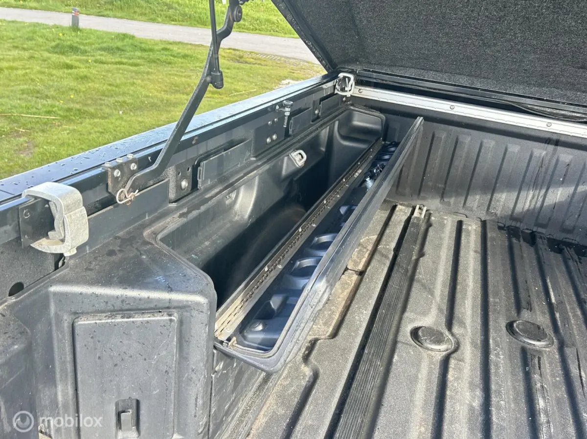 XD 5.0 V8 Cummins TD Platinum Reserve
