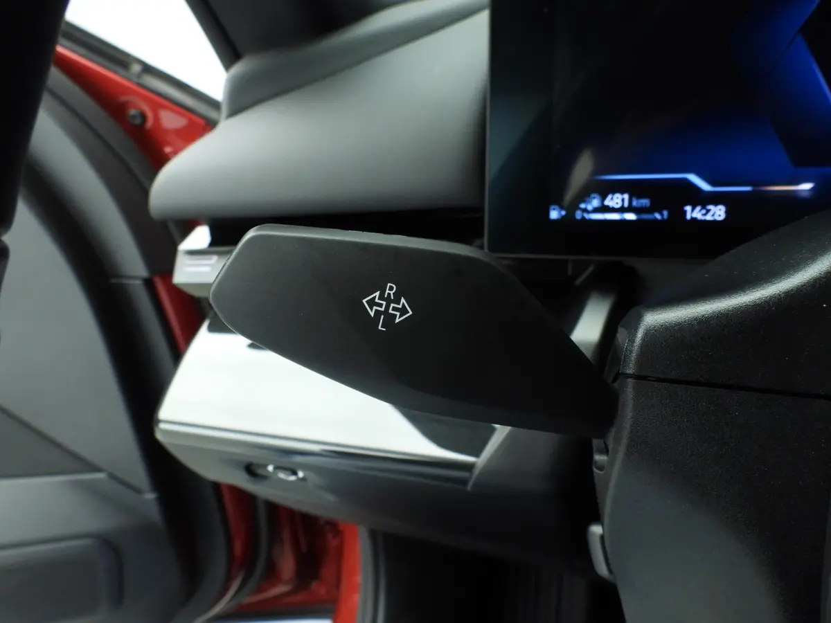 530e | M-Sportpakket | LED | HUD | Active cruise | Panoramadak | Keyles go | DAB | Harman-kardon sound | Alu 20 inch