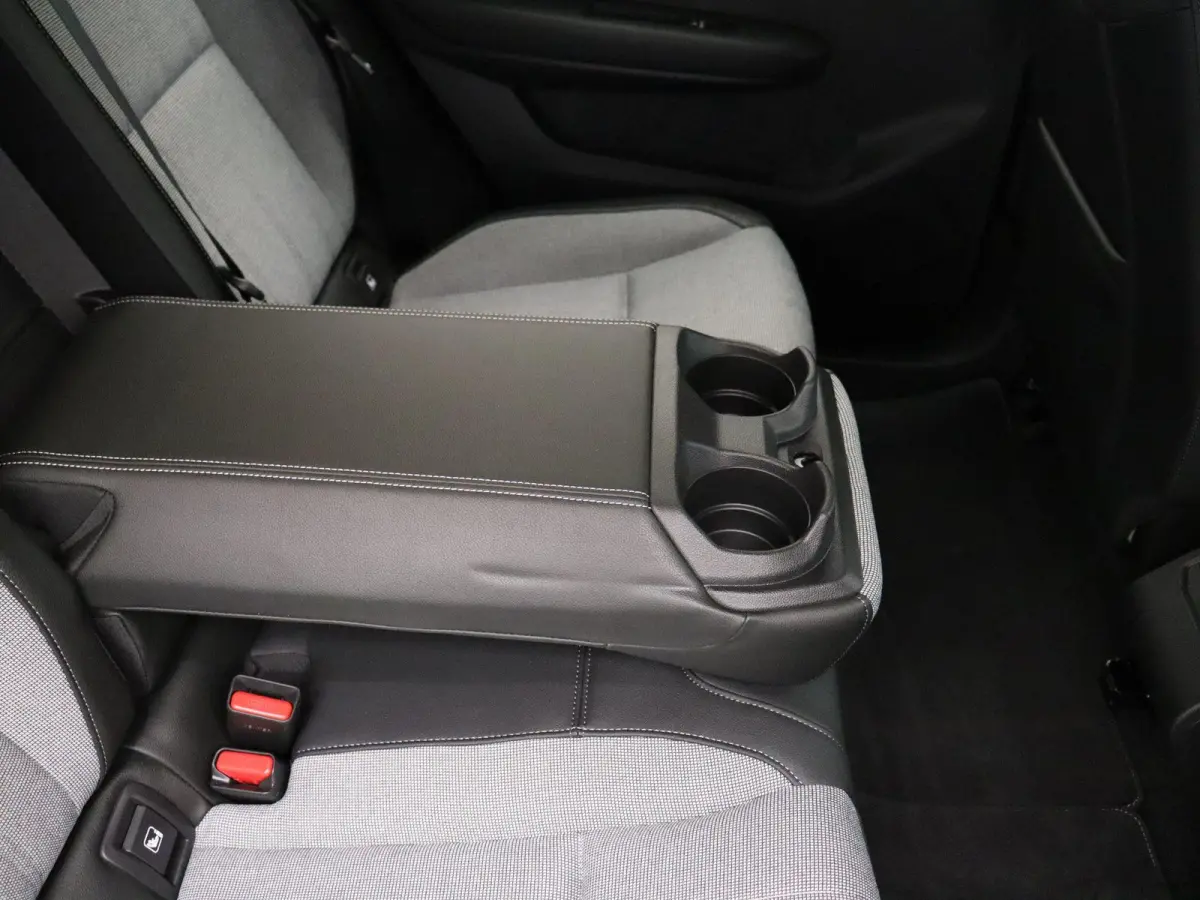 Instyle 87 kWh | 8 jaar GARANTIE ! | Elektrische voorstoelen met Geheugen | Stoel en stuurwiel verwarming | Elektrische Achterklep | Harman&Kardon Audio |