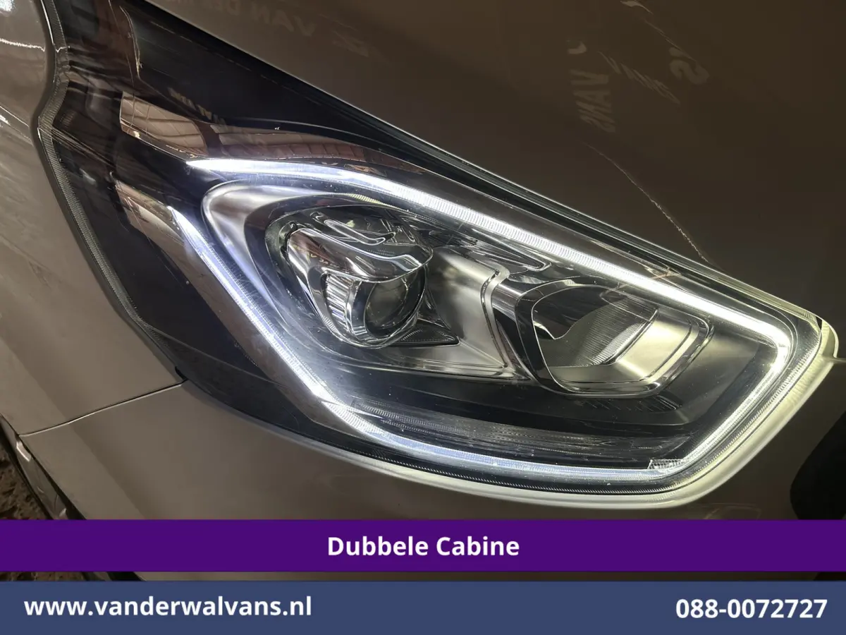 2.0 TDCI 131pk L2H1 Dubbele Cabine Inrichting Euro6 Airco | 5-Zits | Camera | Cruisecontrol | LED Parkeersensoren, Stoelverwarming, Achterklep, Dakdragers, 2800kg trekvermogen