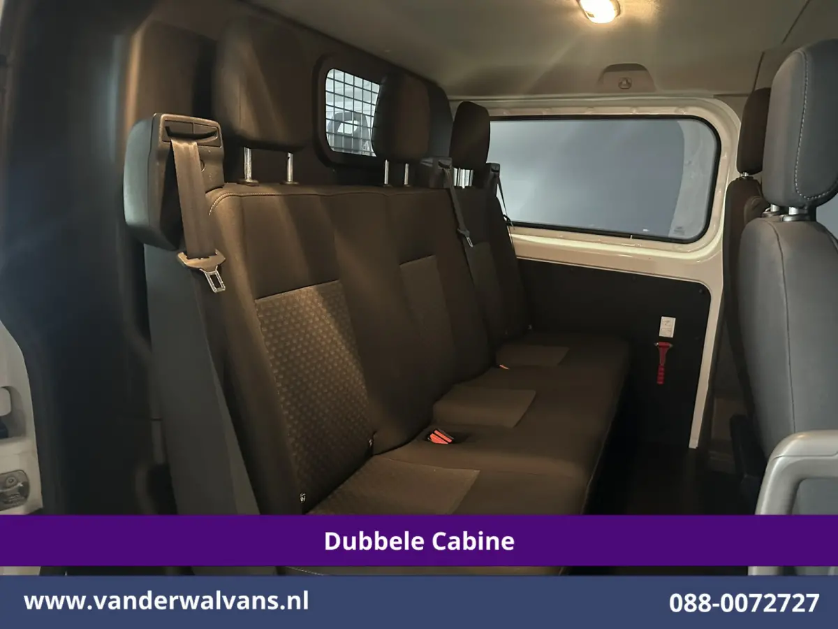 2.0 TDCI 131pk L2H1 Dubbele Cabine Inrichting Euro6 Airco | 5-Zits | Camera | Cruisecontrol | LED Parkeersensoren, Stoelverwarming, Achterklep, Dakdragers, 2800kg trekvermogen