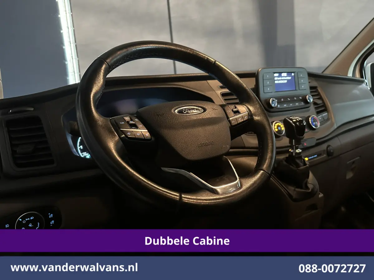 2.0 TDCI 131pk L2H1 Dubbele Cabine Inrichting Euro6 Airco | 5-Zits | Camera | Cruisecontrol | LED Parkeersensoren, Stoelverwarming, Achterklep, Dakdragers, 2800kg trekvermogen