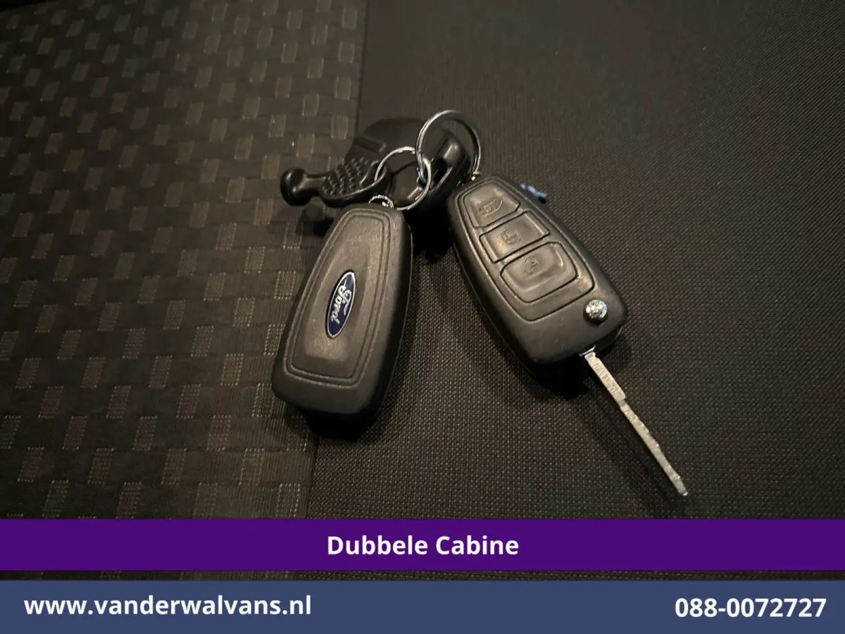 2.0 TDCI 131pk L2H1 Dubbele Cabine Inrichting Euro6 Airco | 5-Zits | Camera | Cruisecontrol | LED Parkeersensoren, Stoelverwarming, Achterklep, Dakdragers, 2800kg trekvermogen