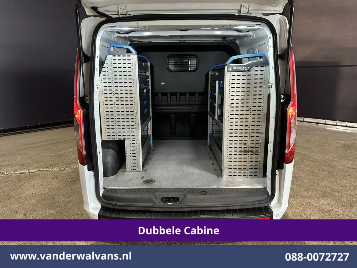 2.0 TDCI 131pk L2H1 Dubbele Cabine Inrichting Euro6 Airco | 5-Zits | Camera | Cruisecontrol | LED Parkeersensoren, Stoelverwarming, Achterklep, Dakdragers, 2800kg trekvermogen