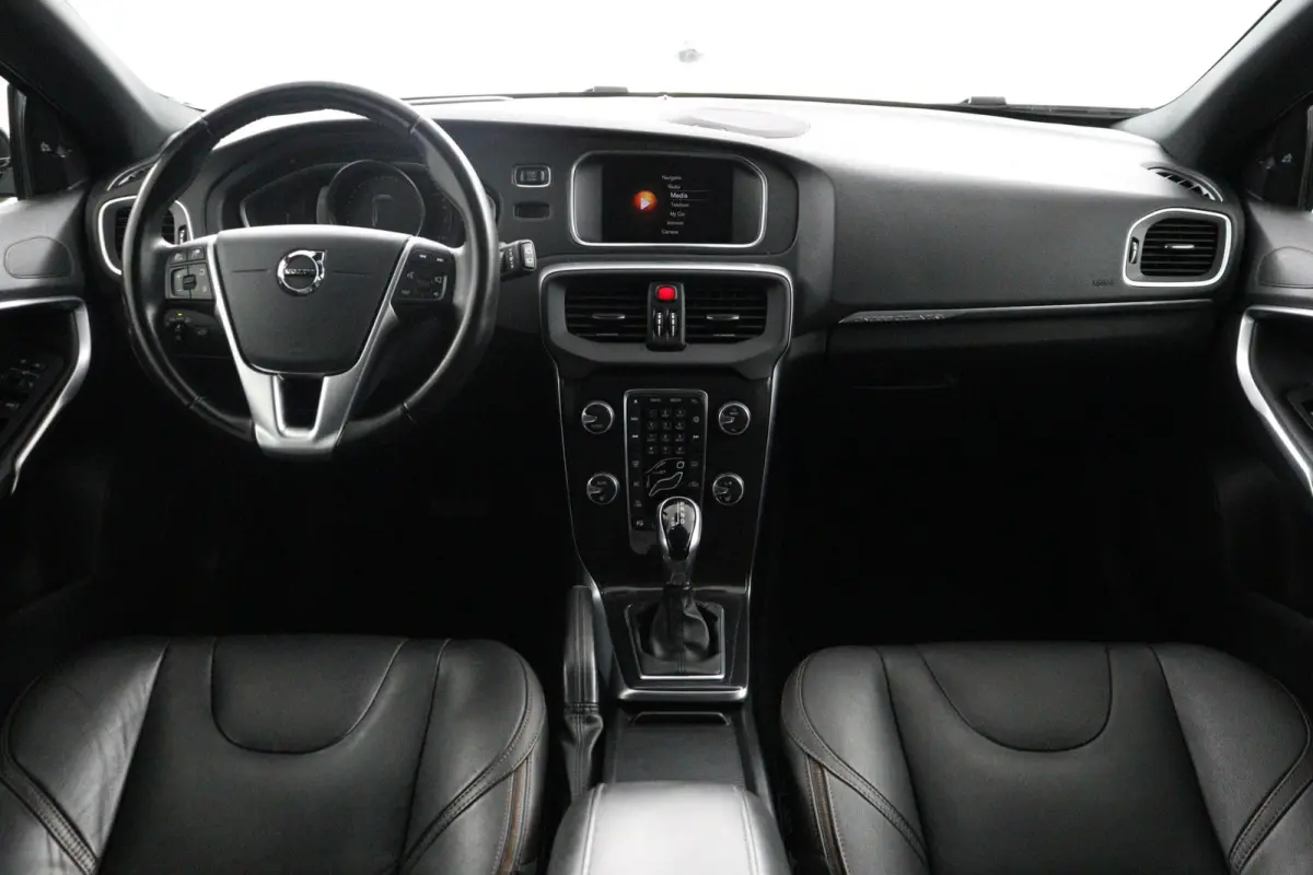 1.5 T3 Polar+ Luxury | AUTOMAAT | Trekhaak | Adapt. Cruise | Standkachel |
