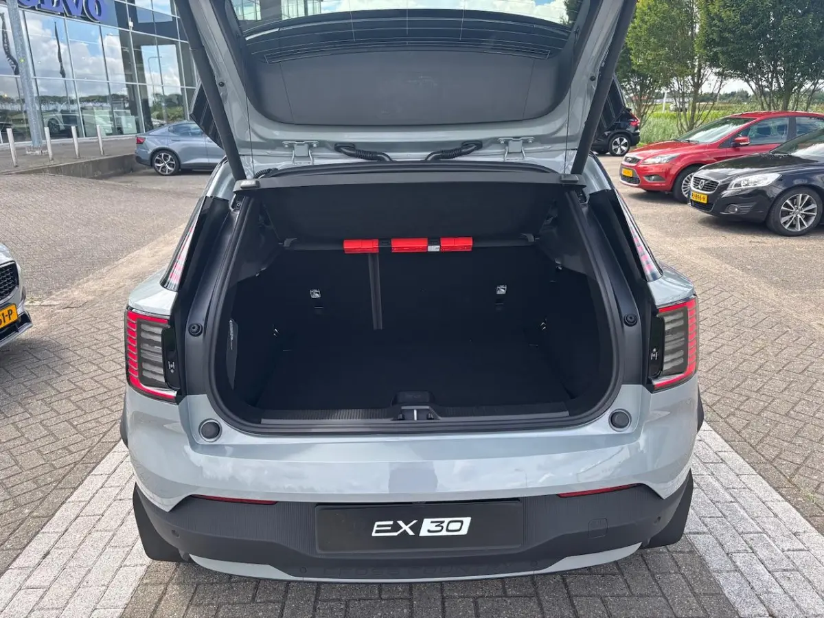 Twin Motor Performance Ultra 69 kWh | Panoramadak | 360 Graden Camera | Harman/Kardon |