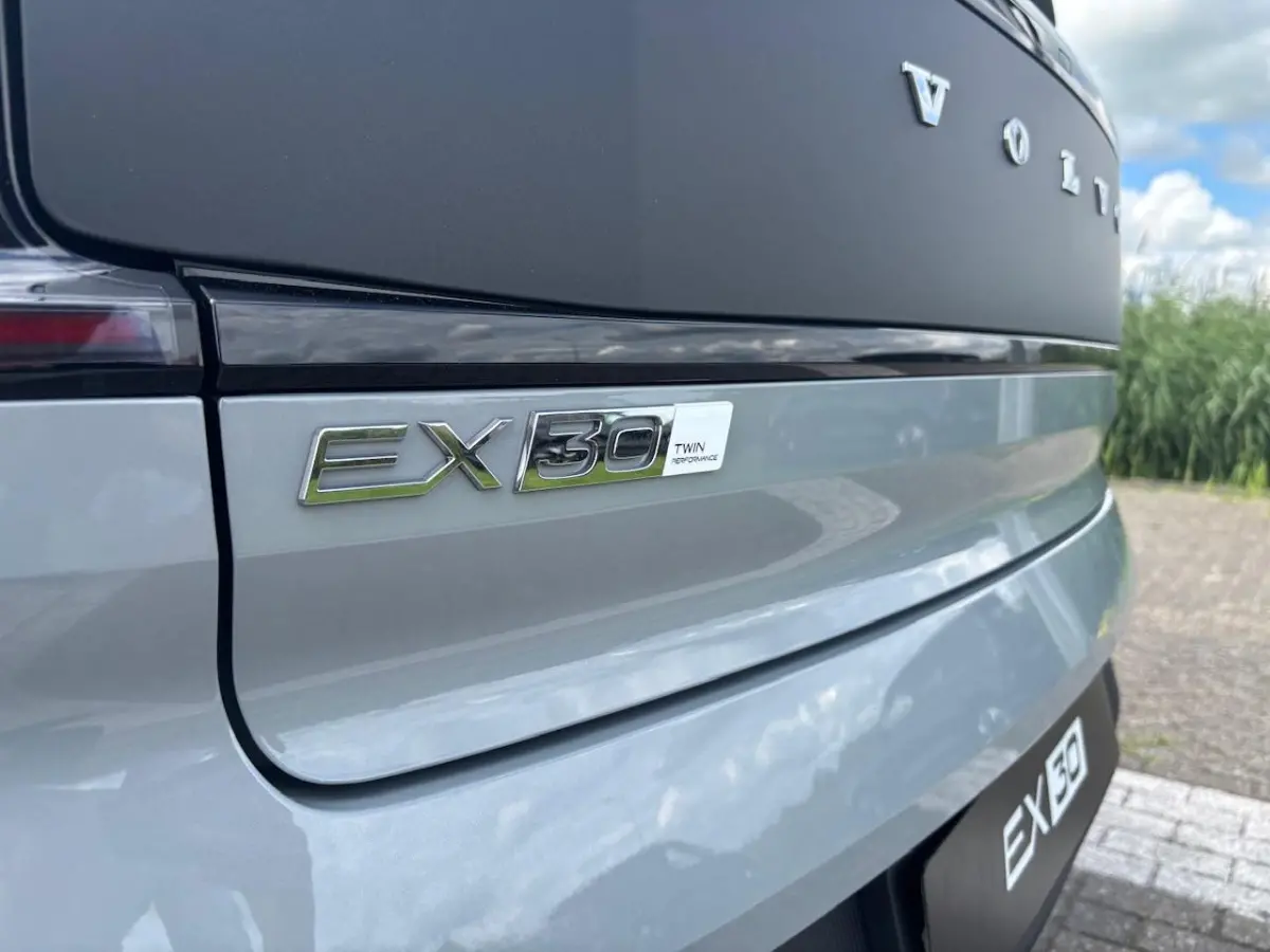 Twin Motor Performance Ultra 69 kWh | Panoramadak | 360 Graden Camera | Harman/Kardon |