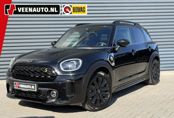 2.0 Cooper SE ALL4 Leder/Camera/Apple
