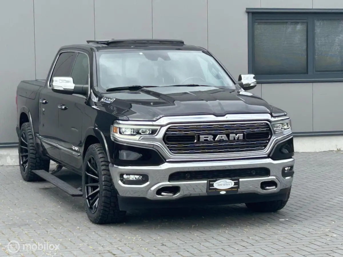 1500 4X4 5.7 V8 4x4 Crew Cab Limited