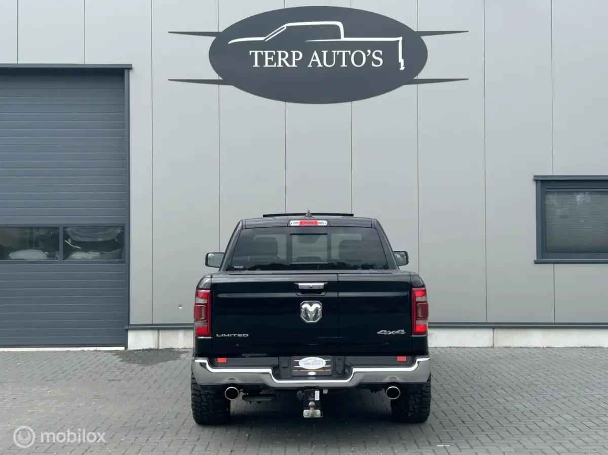 1500 4X4 5.7 V8 4x4 Crew Cab Limited
