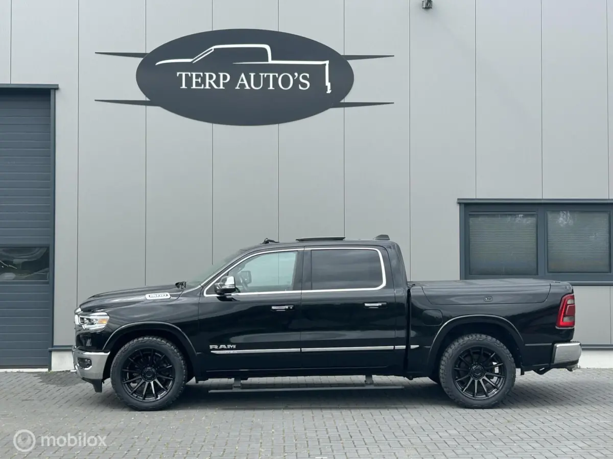 1500 4X4 5.7 V8 4x4 Crew Cab Limited