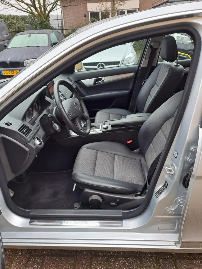 300 Elegance 4-Matic