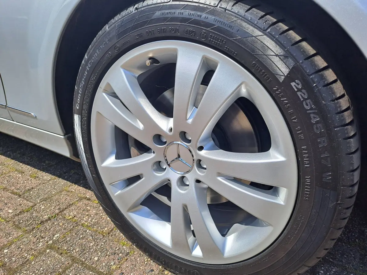 300 Elegance 4-Matic