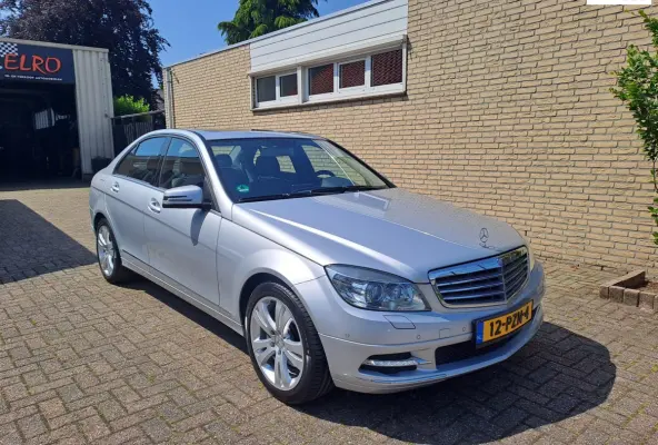 300 Elegance 4-Matic