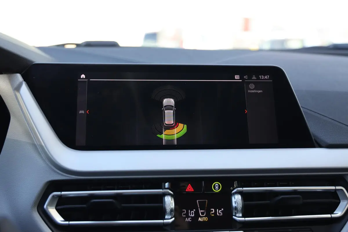 118i Business Edition|Automaat|Navi|Cruise|Apple carplay/Android auto|