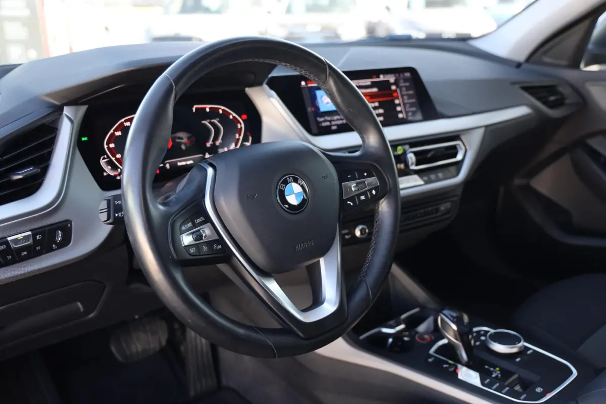 118i Business Edition|Automaat|Navi|Cruise|Apple carplay/Android auto|