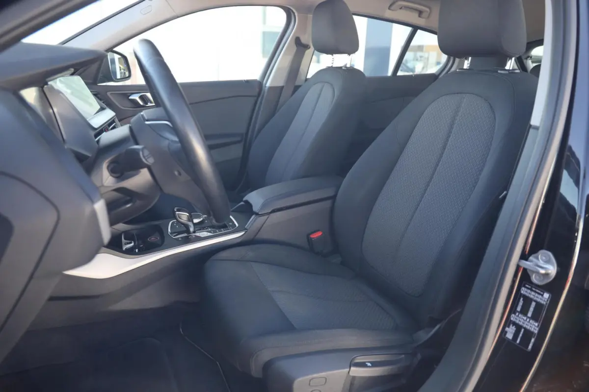 118i Business Edition|Automaat|Navi|Cruise|Apple carplay/Android auto|
