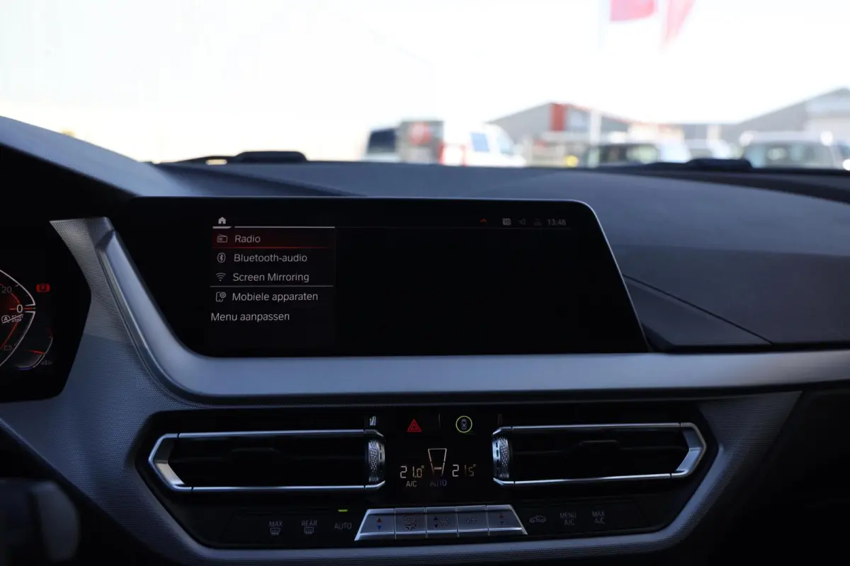 118i Business Edition|Automaat|Navi|Cruise|Apple carplay/Android auto|