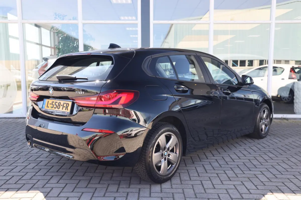 118i Business Edition|Automaat|Navi|Cruise|Apple carplay/Android auto|