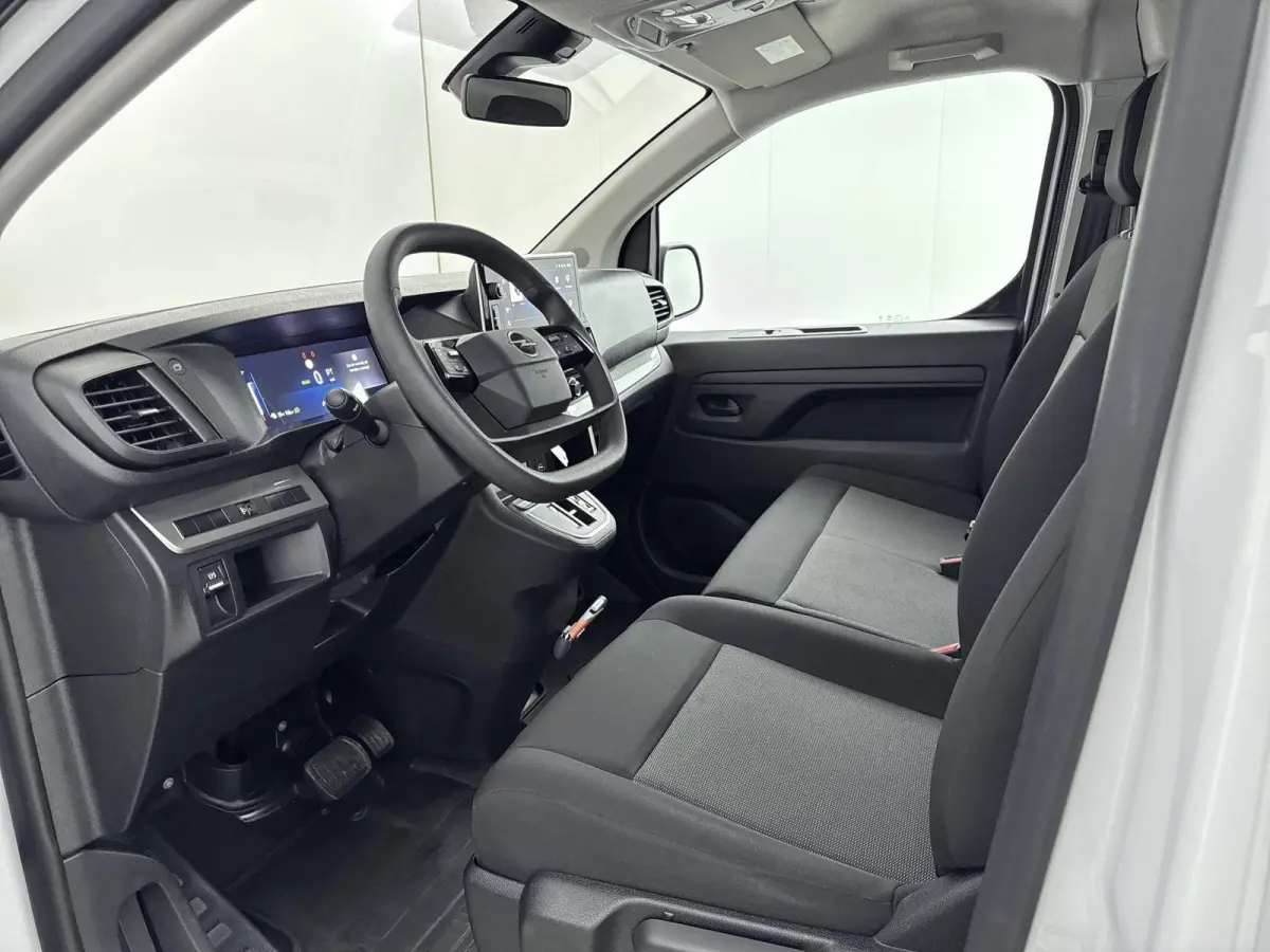Electric L2 136pk 75 kWh Automaat | ACCU 97% | Camera | 3- Persoons | Draadlos Carplay | Navigatie