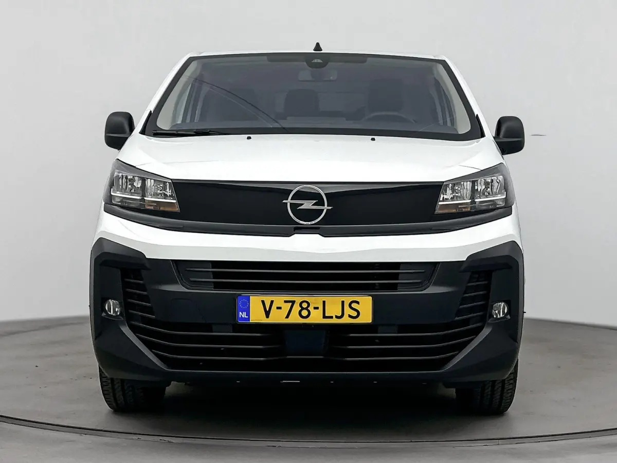 Electric L2 136pk 75 kWh Automaat | ACCU 97% | Camera | 3- Persoons | Draadlos Carplay | Navigatie