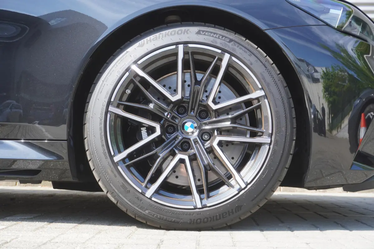 Sedan Bowers & Wilkins Surround Sound System | Glazen panoramadak | Driving Assistant Professional | M Driver's Pack | Comfort Access | Stuurwielrand verwarmd