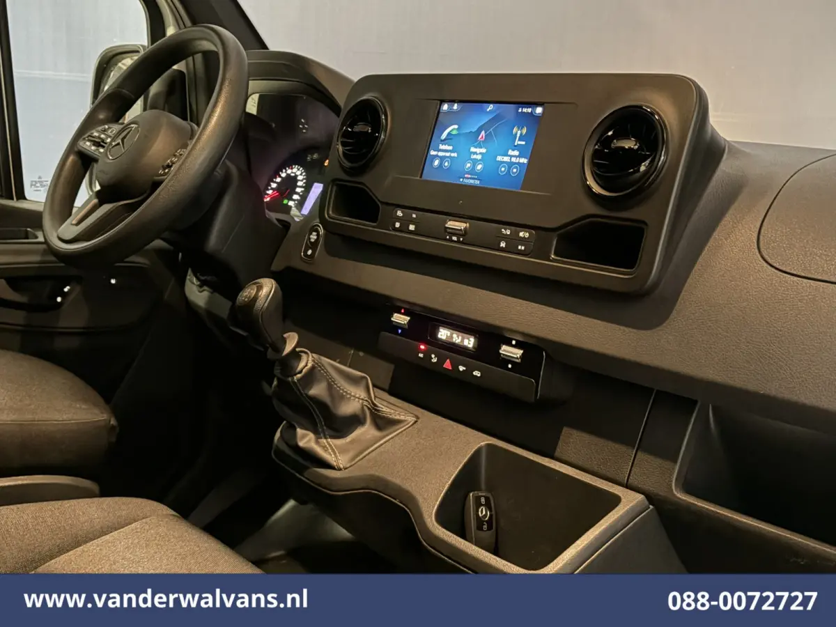315 CDI 150pk L3H2 Euro6 Airco | 360 graden Camera | Navigatie | Apple Carplay | Cruisecontrol Android Auto, Chauffeursstoel, Stoelverwarming, Parkeersensoren, Bijrijdersbank