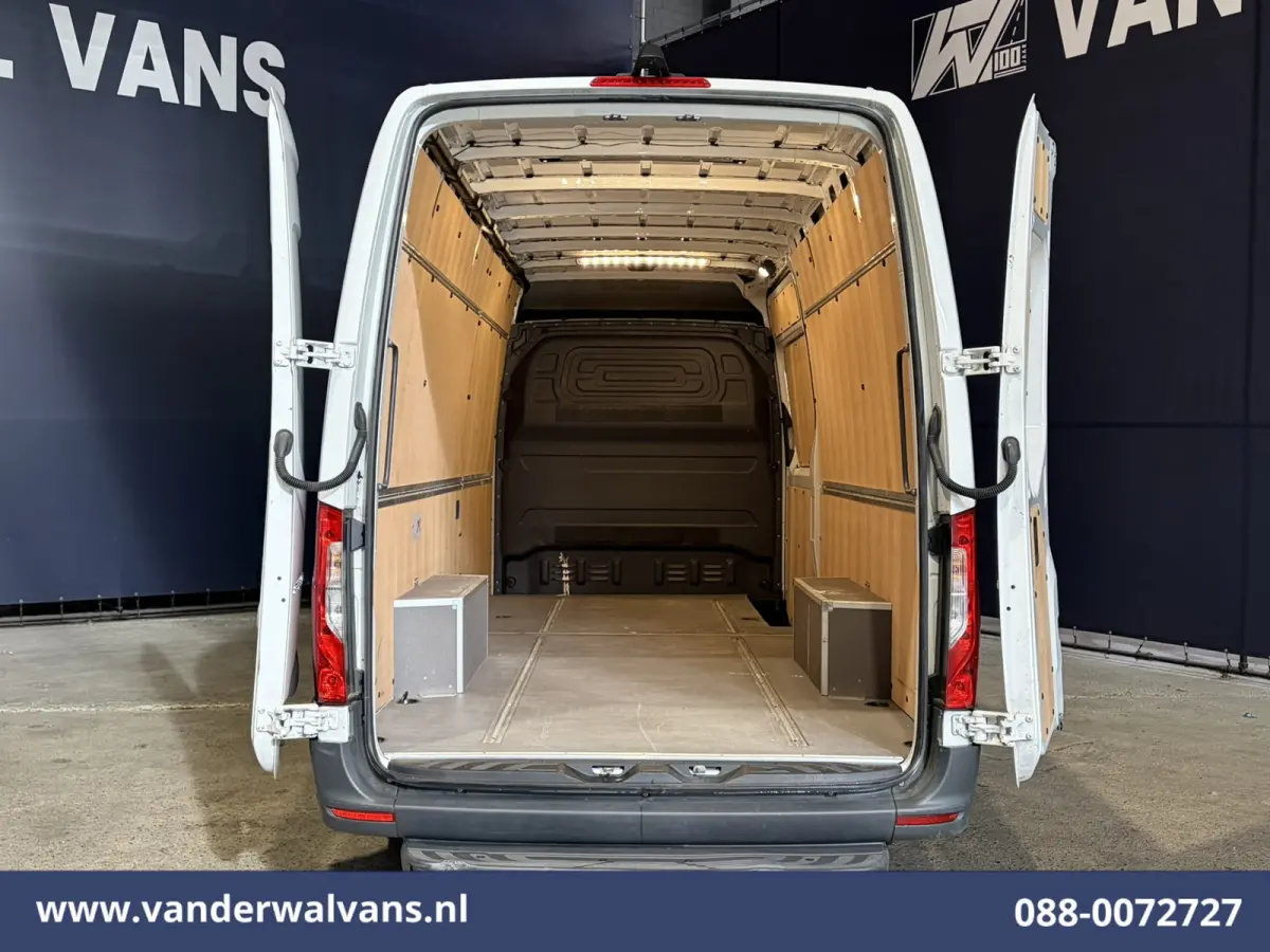 315 CDI 150pk L3H2 Euro6 Airco | 360 graden Camera | Navigatie | Apple Carplay | Cruisecontrol Android Auto, Chauffeursstoel, Stoelverwarming, Parkeersensoren, Bijrijdersbank