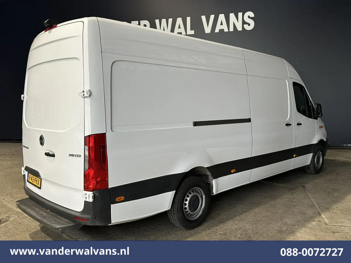 315 CDI 150pk L3H2 Euro6 Airco | 360 graden Camera | Navigatie | Apple Carplay | Cruisecontrol Android Auto, Chauffeursstoel, Stoelverwarming, Parkeersensoren, Bijrijdersbank