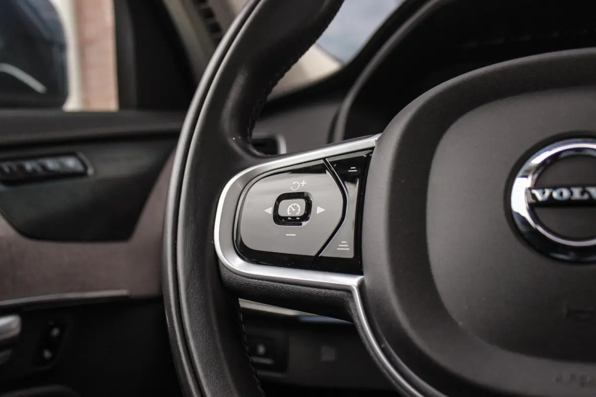 2.0 T8 Recharge AWD Inscription Exclusive | 1e eigenaar | NL auto | Stoelventilatie | Massage | Harman Kardon | Stuurverwarming | 360 camera | Panoramadak | Nappaleer | DAB