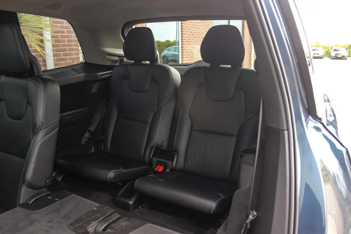 2.0 T8 Recharge AWD Inscription Exclusive | 1e eigenaar | NL auto | Stoelventilatie | Massage | Harman Kardon | Stuurverwarming | 360 camera | Panoramadak | Nappaleer | DAB