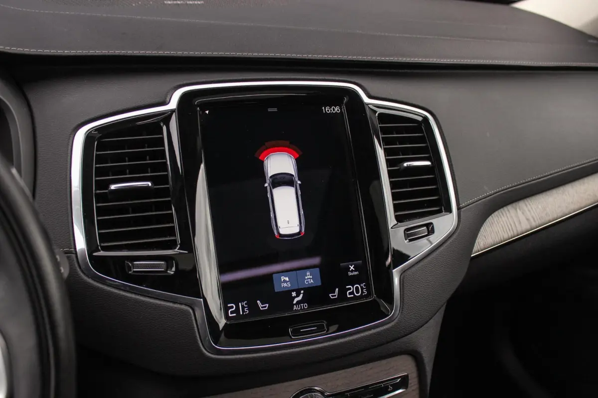 2.0 T8 Recharge AWD Inscription Exclusive | 1e eigenaar | NL auto | Stoelventilatie | Massage | Harman Kardon | Stuurverwarming | 360 camera | Panoramadak | Nappaleer | DAB