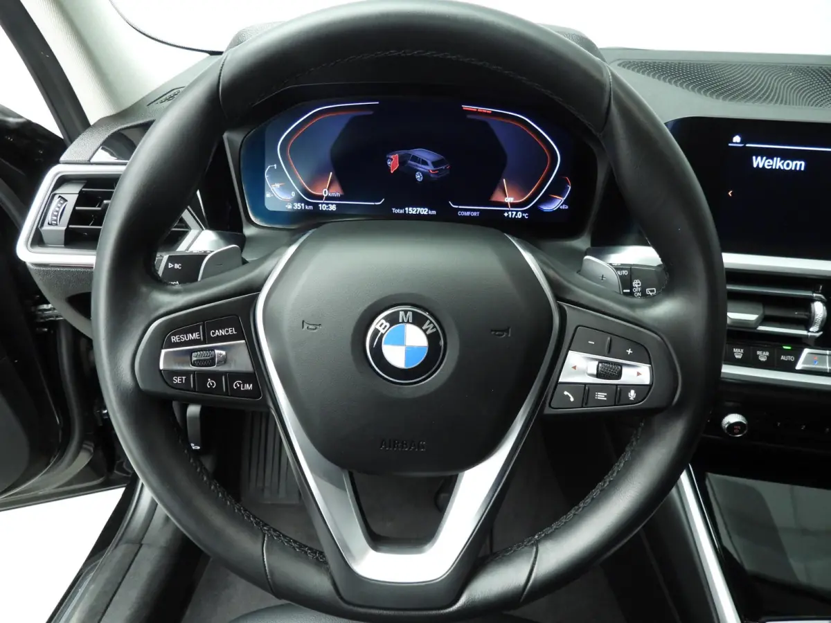 320i | LED | Navigatie | Sportstoelen | Stoelverwarming | Keyles go | Chrome line | DAB | hifi speakers | Alu 18 inch
