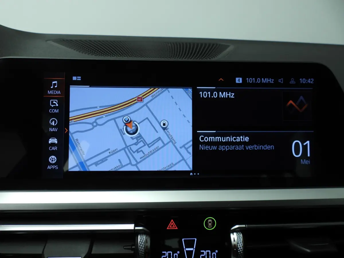 320i | LED | Navigatie | Sportstoelen | Stoelverwarming | Keyles go | Chrome line | DAB | hifi speakers | Alu 18 inch
