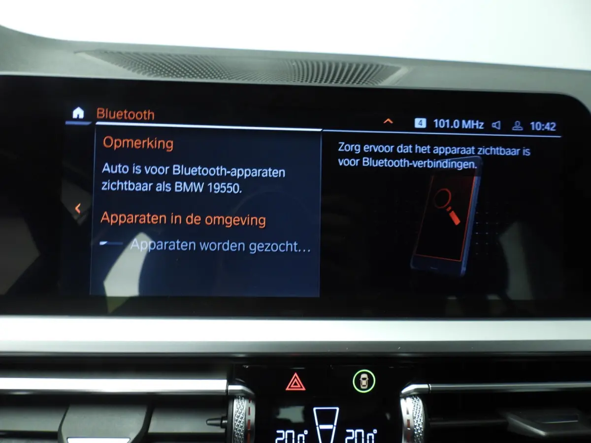 320i | LED | Navigatie | Sportstoelen | Stoelverwarming | Keyles go | Chrome line | DAB | hifi speakers | Alu 18 inch
