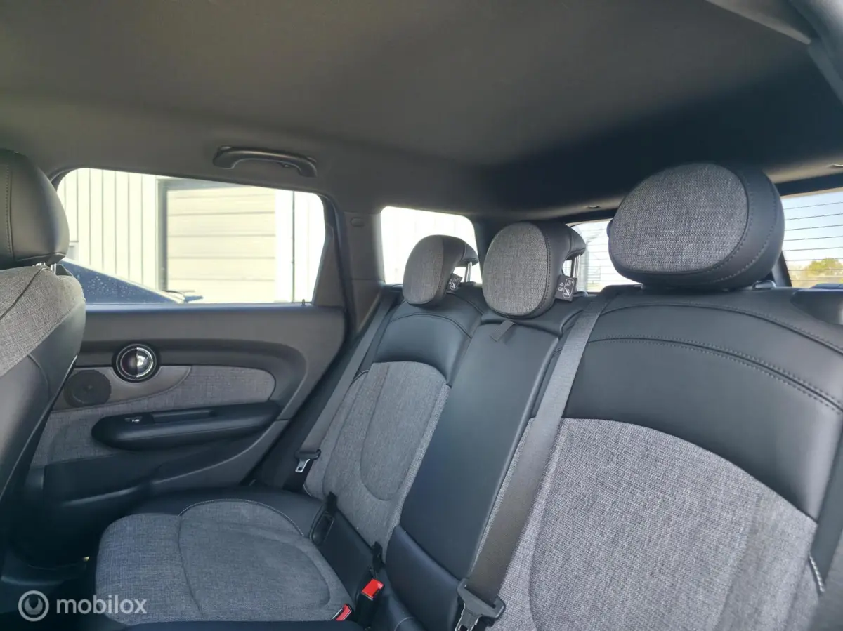 1.5 / Navi / Carplay / Stoelv. / JCW velgen
