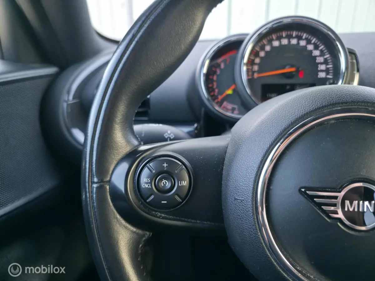 1.5 / Navi / Carplay / Stoelv. / JCW velgen