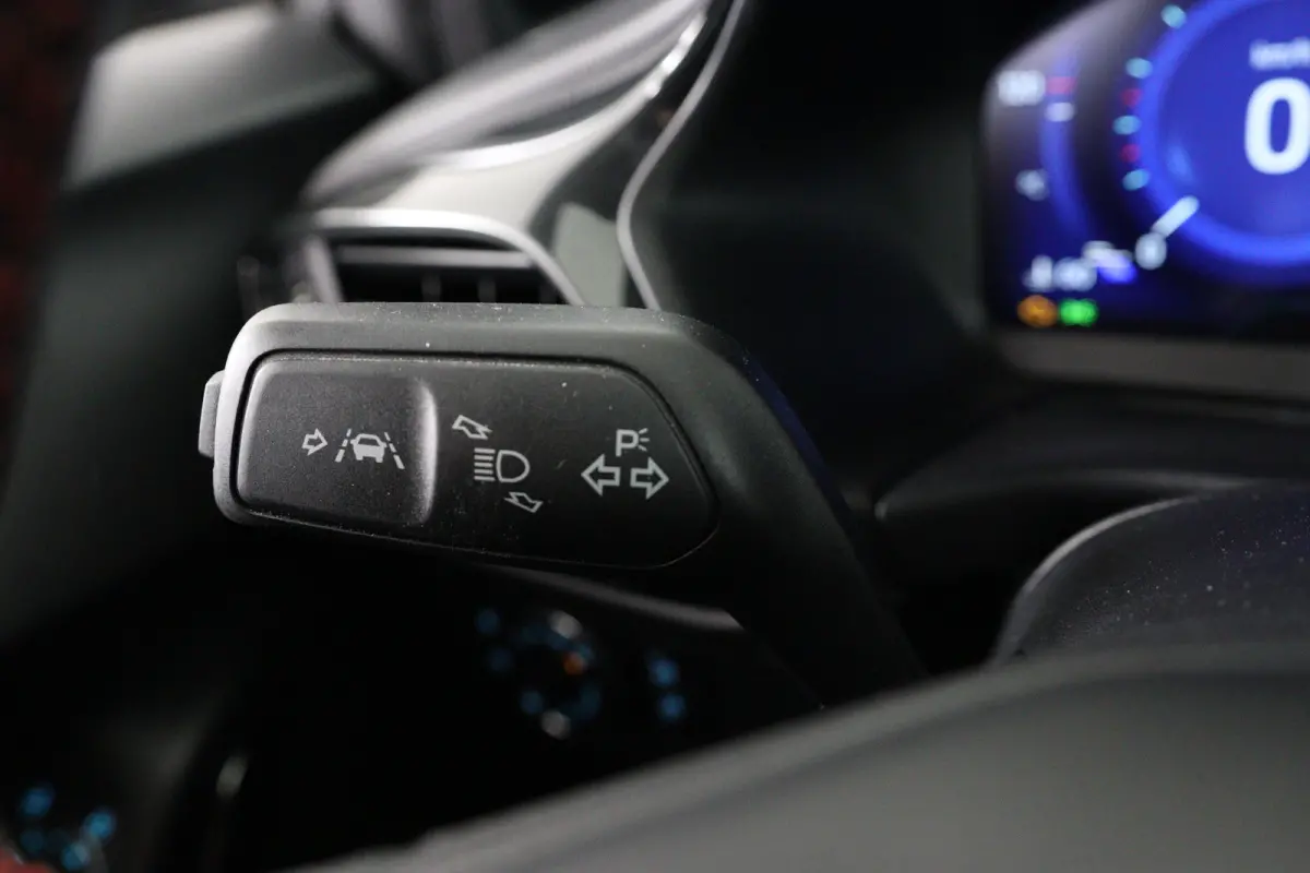 1.0 EcoBoost ST-Line | 1e Eigenaar! | Automaat | Winter Pack | Navi | Camera | Parkeersensoren V+A | Clima | Keyless | Lichtmetalen Velgen | LED | Cruise Control