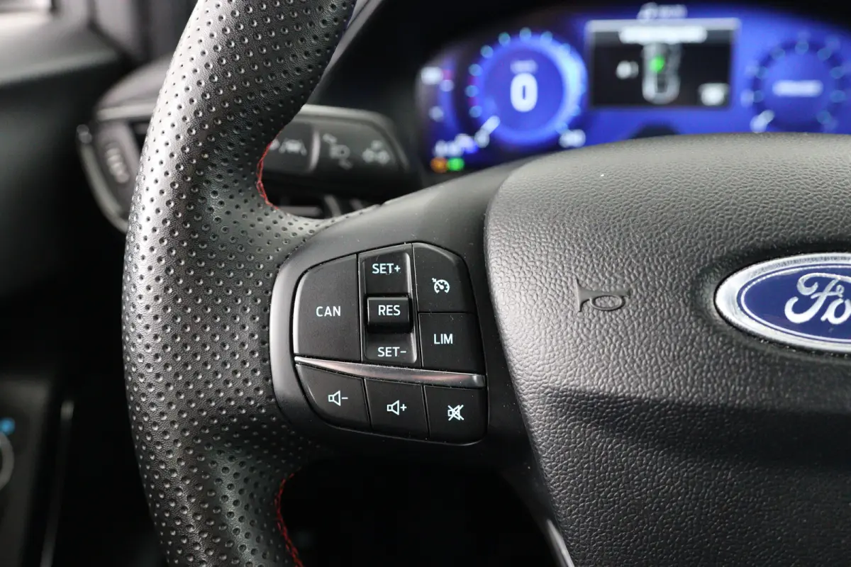 1.0 EcoBoost ST-Line | 1e Eigenaar! | Automaat | Winter Pack | Navi | Camera | Parkeersensoren V+A | Clima | Keyless | Lichtmetalen Velgen | LED | Cruise Control