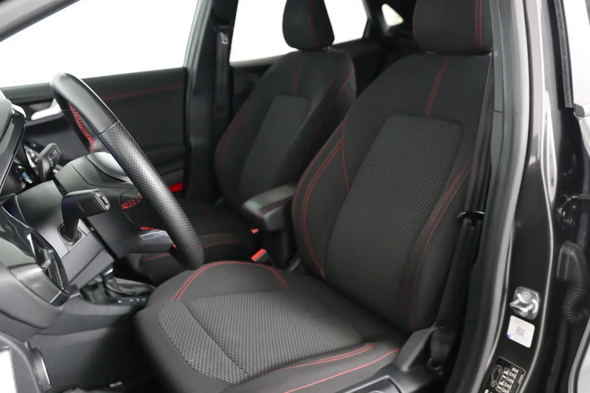1.0 EcoBoost ST-Line | 1e Eigenaar! | Automaat | Winter Pack | Navi | Camera | Parkeersensoren V+A | Clima | Keyless | Lichtmetalen Velgen | LED | Cruise Control