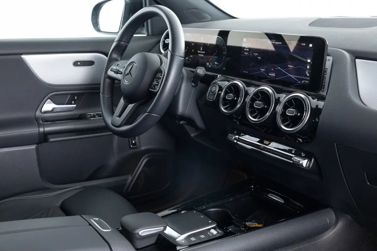 250 e Business Edition Plus | Half LEDER | Full LED | ECC | CAMERA | PHEV