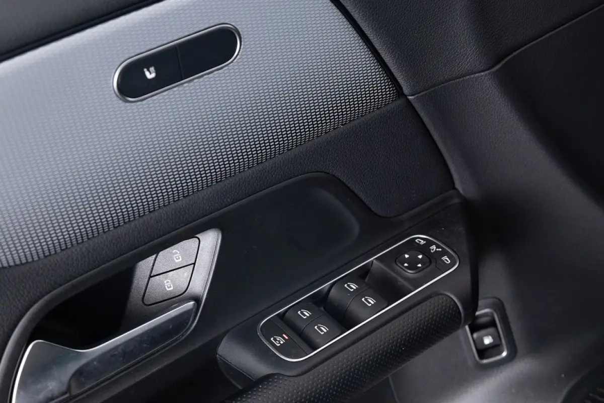 250 e Business Edition Plus | Half LEDER | Full LED | ECC | CAMERA | PHEV