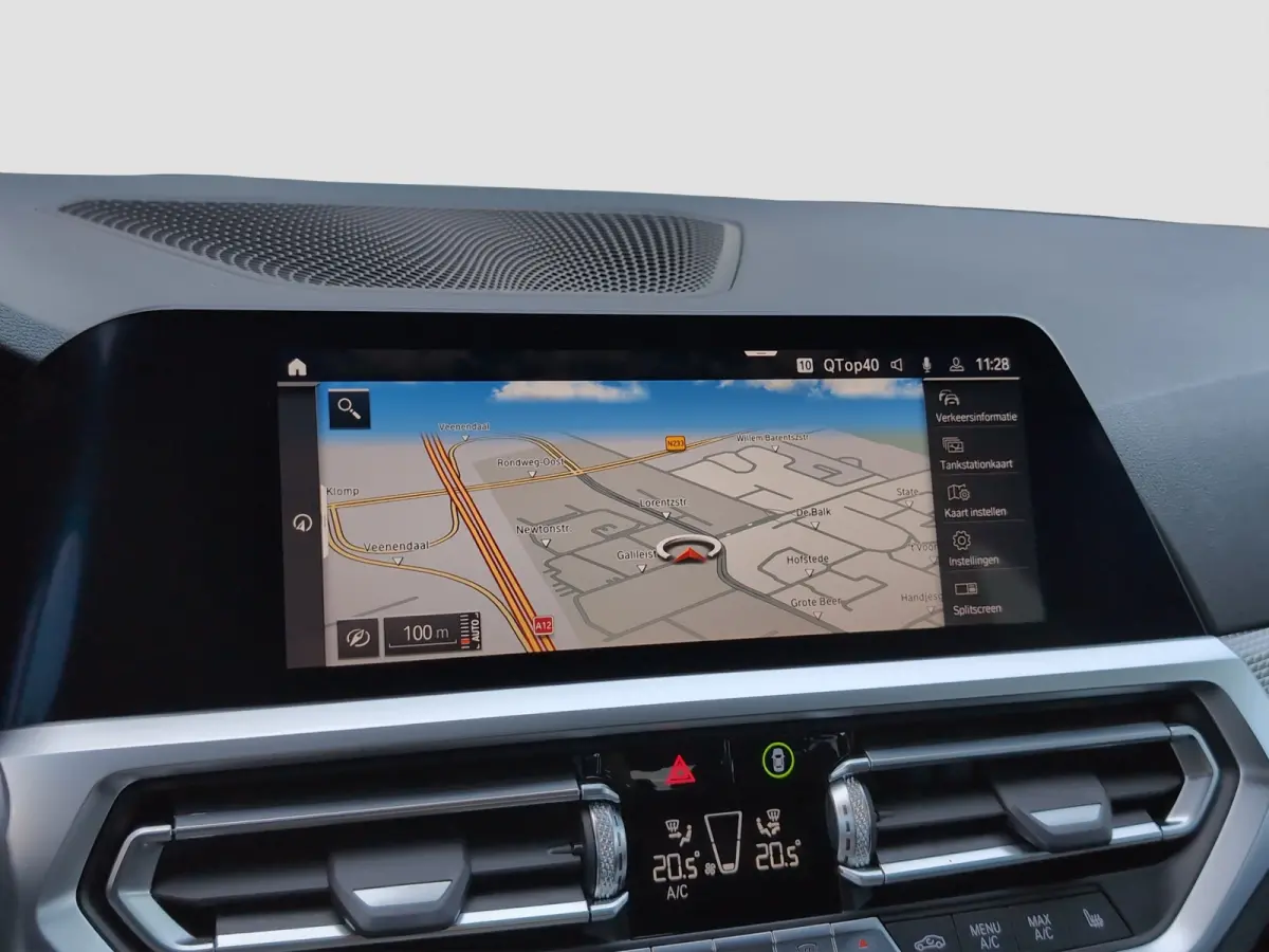 318i Executive Edition | M Sport | Harman/Kardon | Stoelverwarming | Camera | Cruise control | Navi |