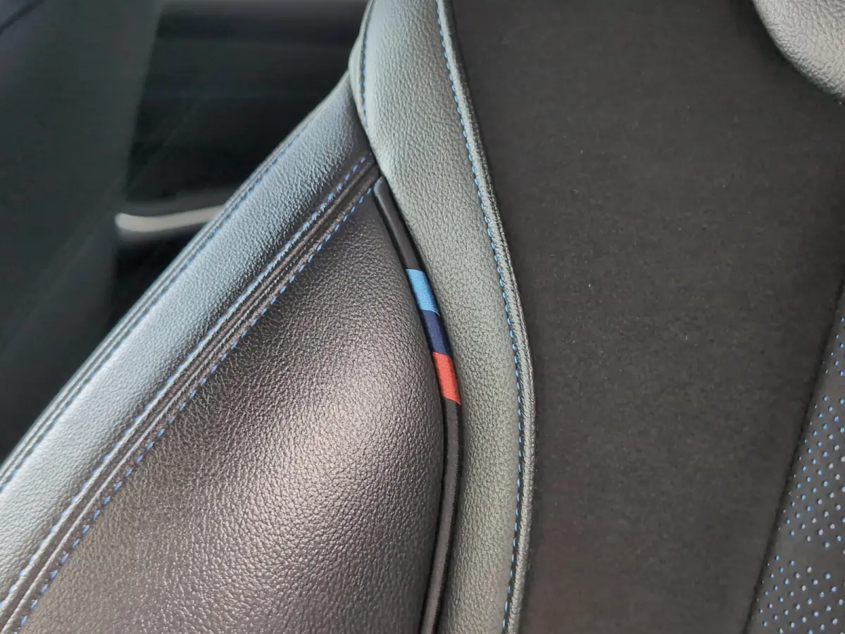 318i Executive Edition | M Sport | Harman/Kardon | Stoelverwarming | Camera | Cruise control | Navi |