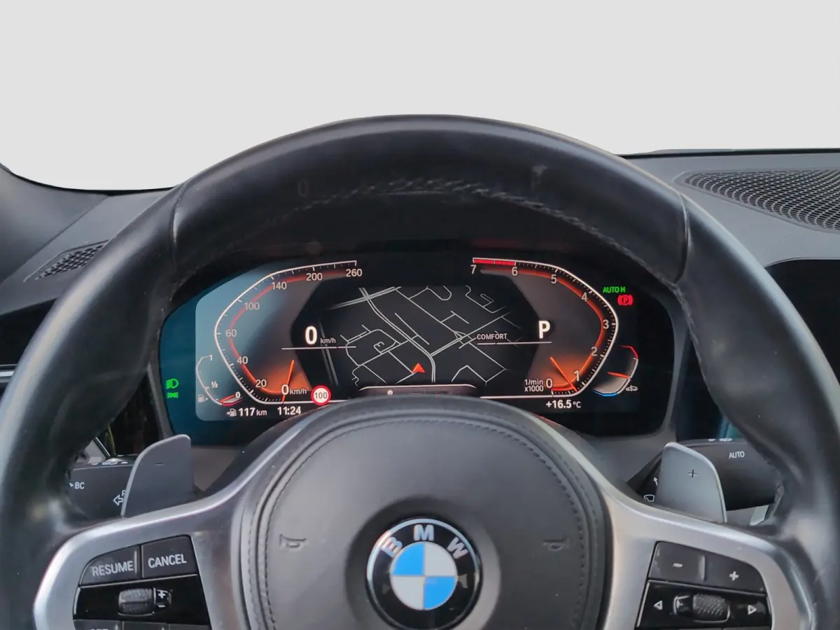 318i Executive Edition | M Sport | Harman/Kardon | Stoelverwarming | Camera | Cruise control | Navi |