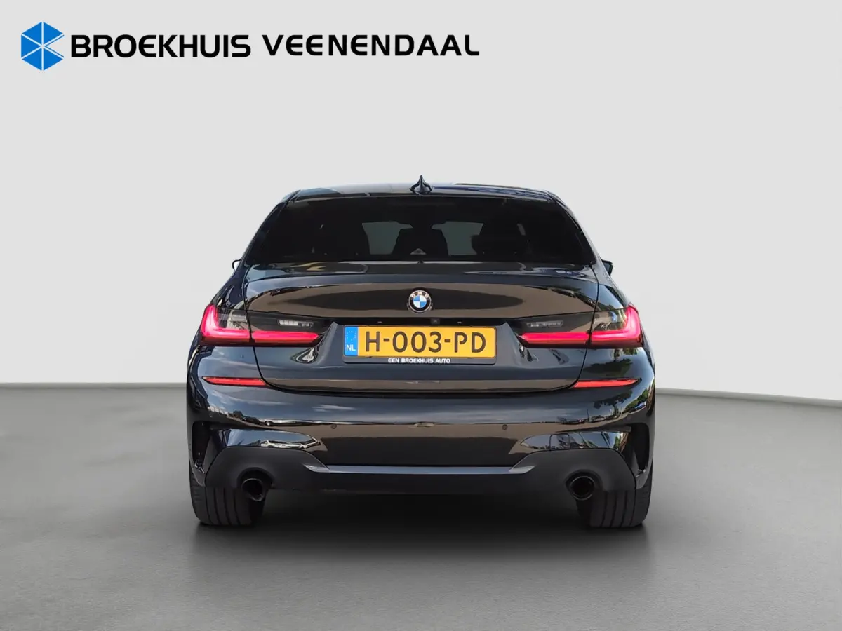 318i Executive Edition | M Sport | Harman/Kardon | Stoelverwarming | Camera | Cruise control | Navi |