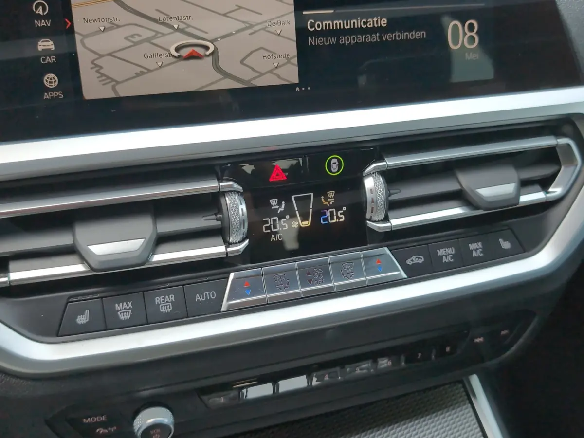 318i Executive Edition | M Sport | Harman/Kardon | Stoelverwarming | Camera | Cruise control | Navi |