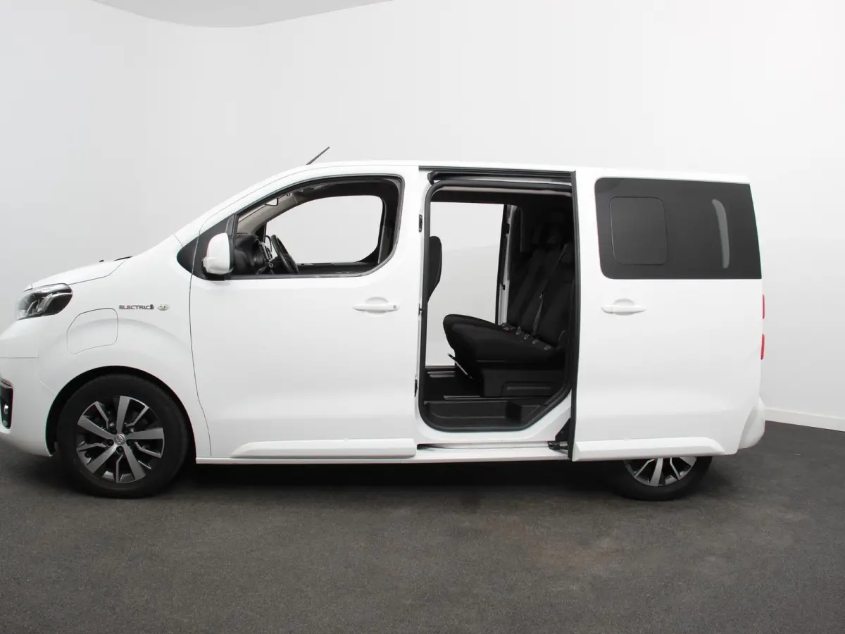 Verso Luxury L2 8persoons PERSONENBUS 8p SOH 89% Navigatie Parkeersensoren Cruise Control Stoelverwarming Climate Control LM Velgen