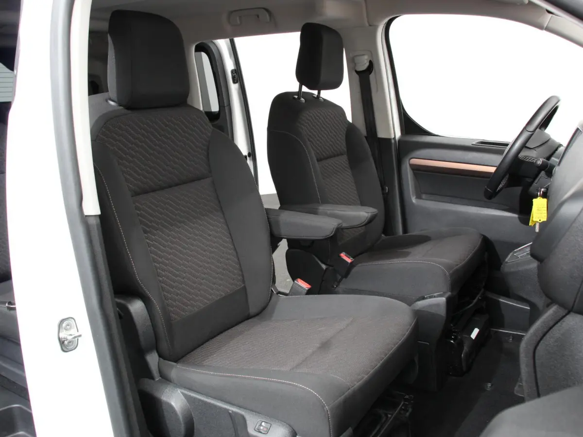 Verso Luxury L2 8persoons PERSONENBUS 8p SOH 89% Navigatie Parkeersensoren Cruise Control Stoelverwarming Climate Control LM Velgen
